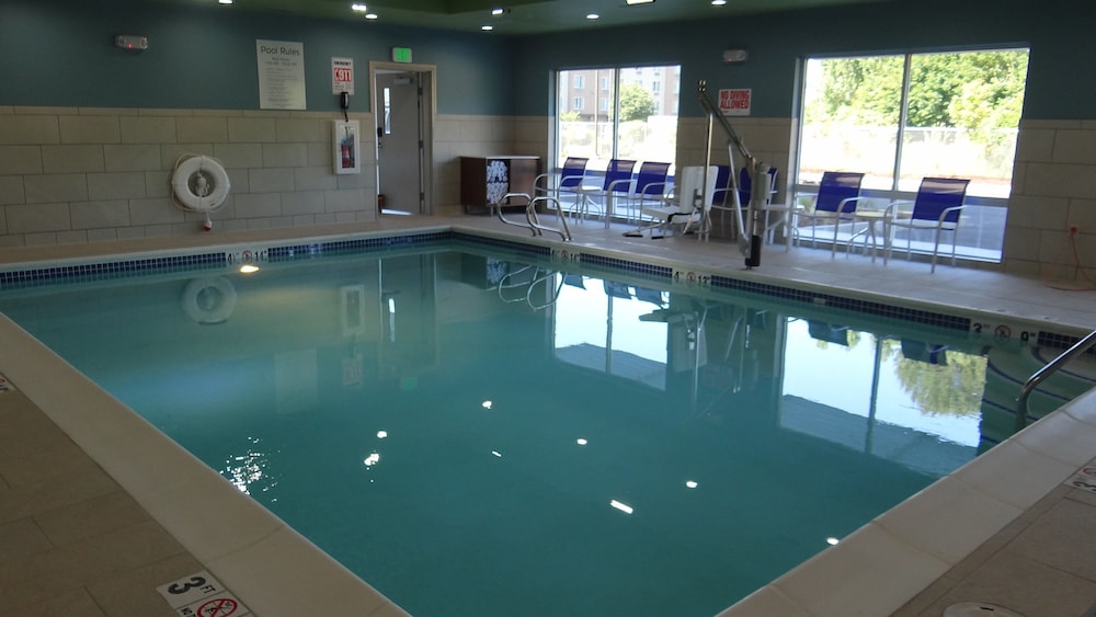 holiday inn express and suites auburn downtown an ihg hotel