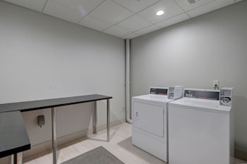 Holiday Inn Express & Suites Auburn Downtown, An Ihg Hotel,Seattle>>Auburn,2.5 star