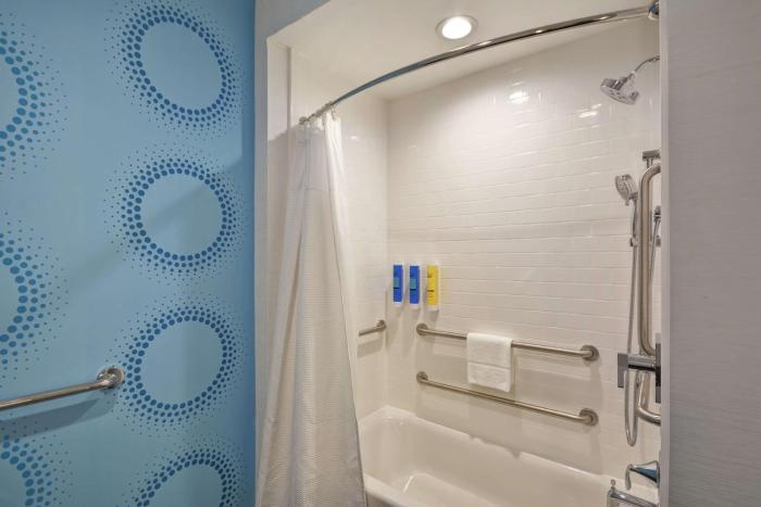 tru by hilton corpus christi south padre island dr