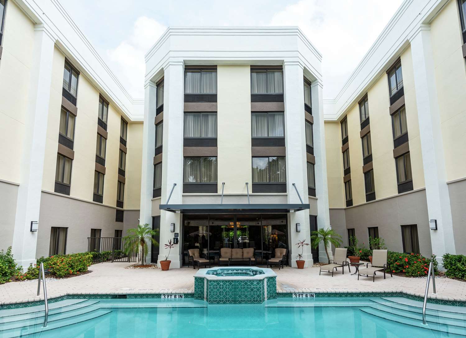 hampton inn boca raton