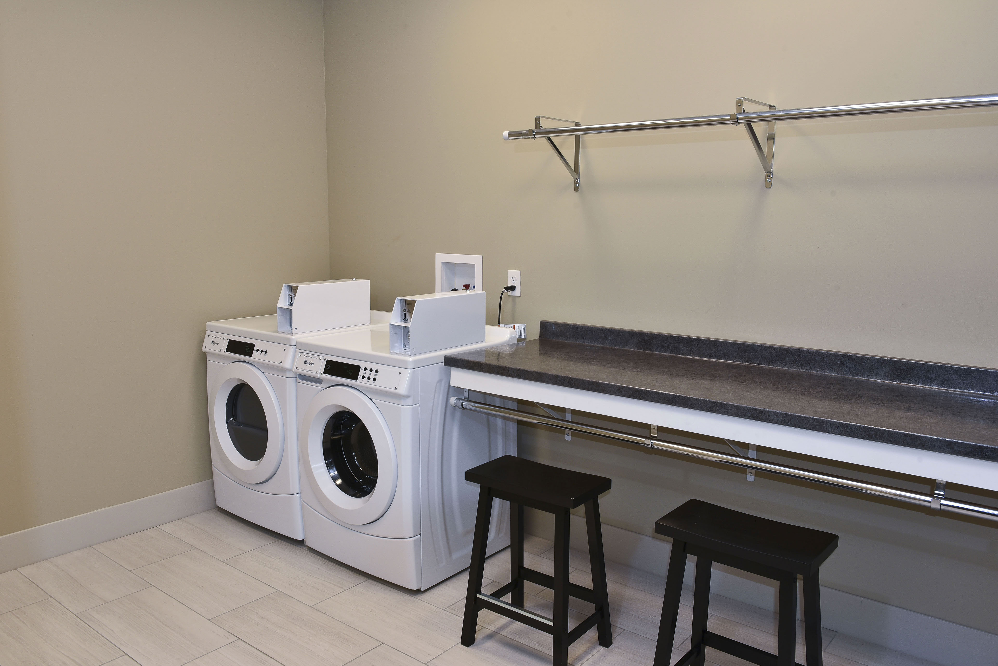 holiday inn express and suites madisonville an ihg hotel