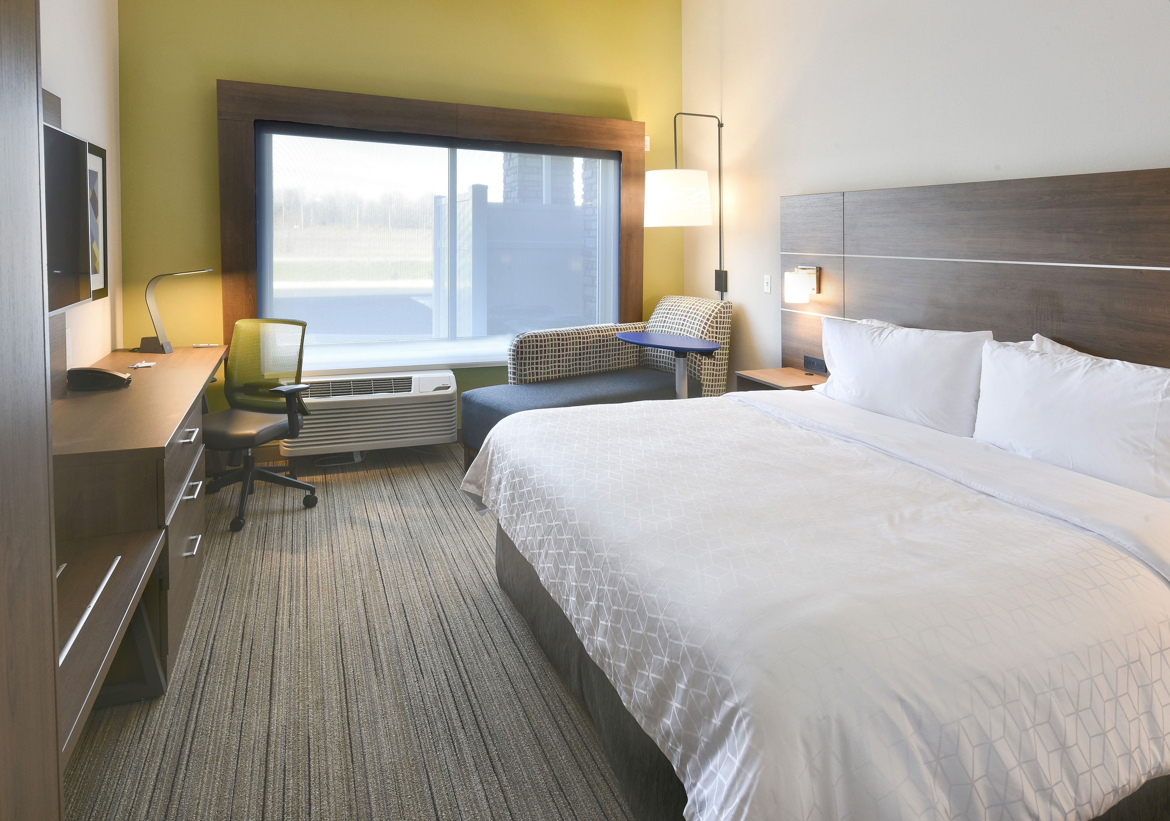holiday inn express and suites madisonville an ihg hotel