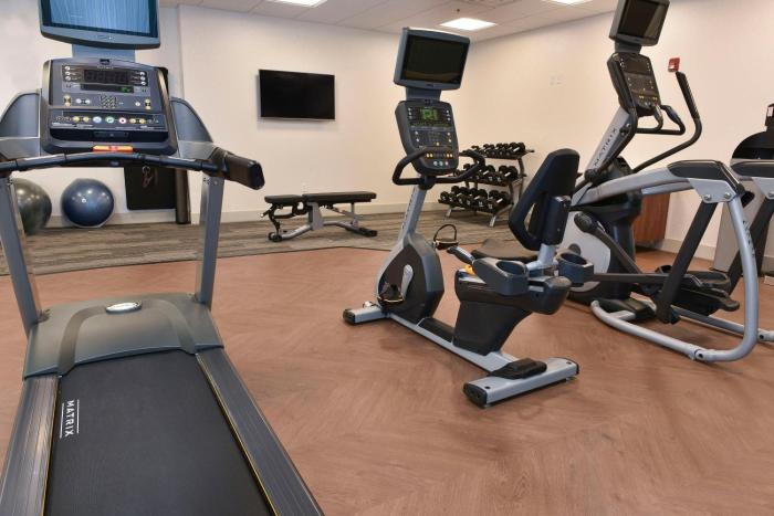 holiday inn express and suites madisonville an ihg hotel