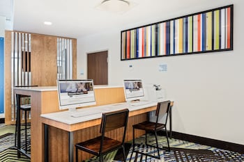 holiday inn express and suites niceville eglin area