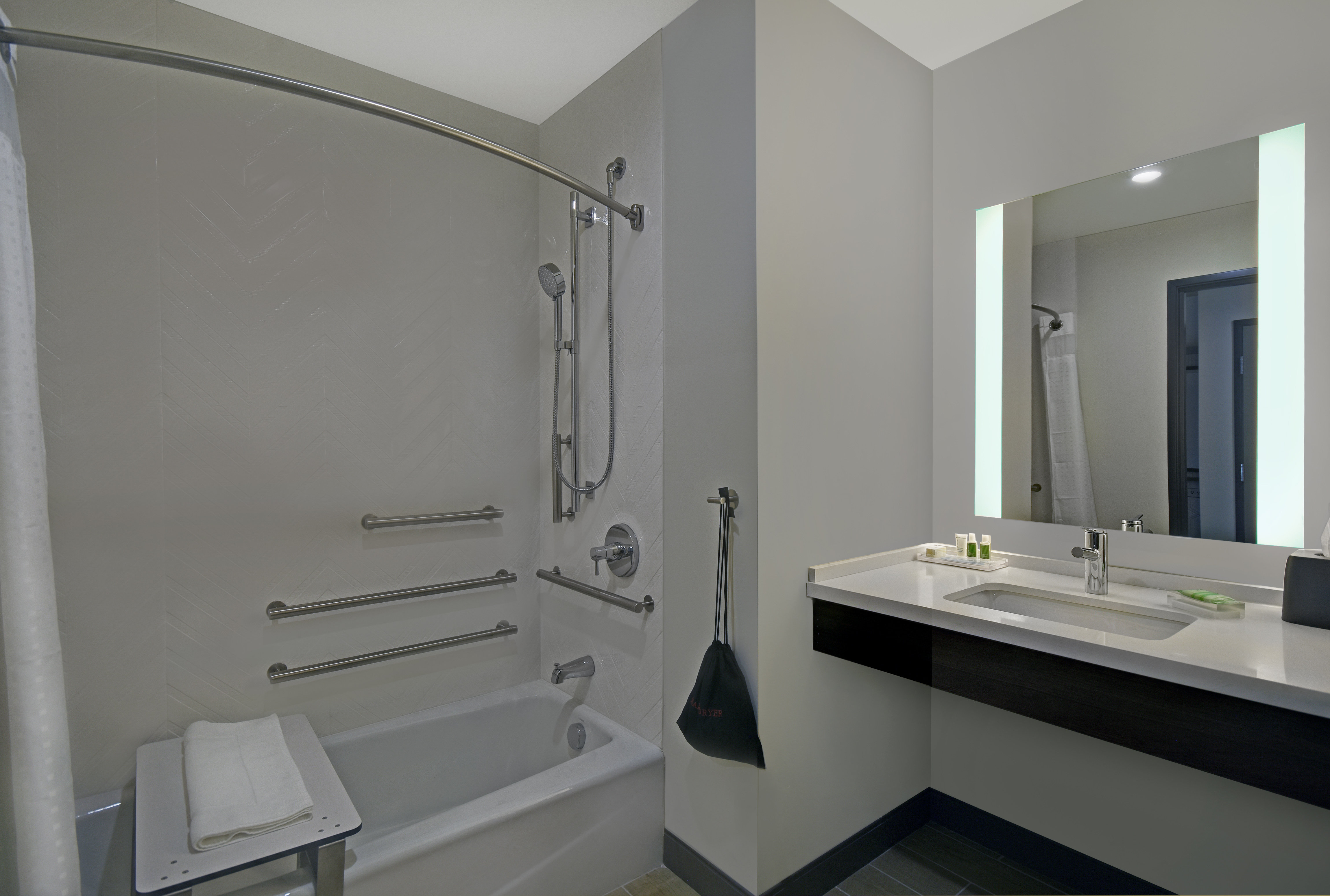 holiday inn grand rapids north walker an ihg hotel