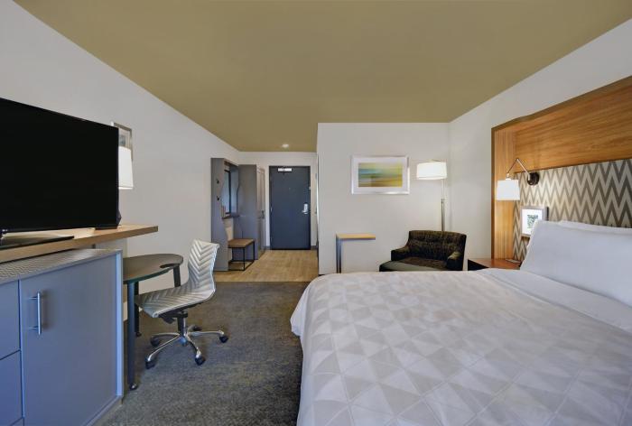 holiday inn grand rapids north walker an ihg hotel