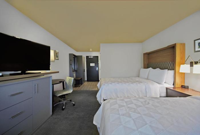 holiday inn grand rapids north walker an ihg hotel