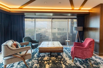 ac hotel austin university