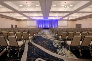 embassy suites by hilton rockford riverfront