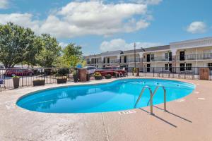 best western hendersonville inn