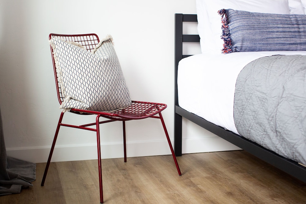 spoke and vine motel