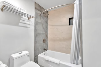 exclusivo inn and suites