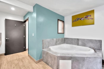 exclusivo inn and suites
