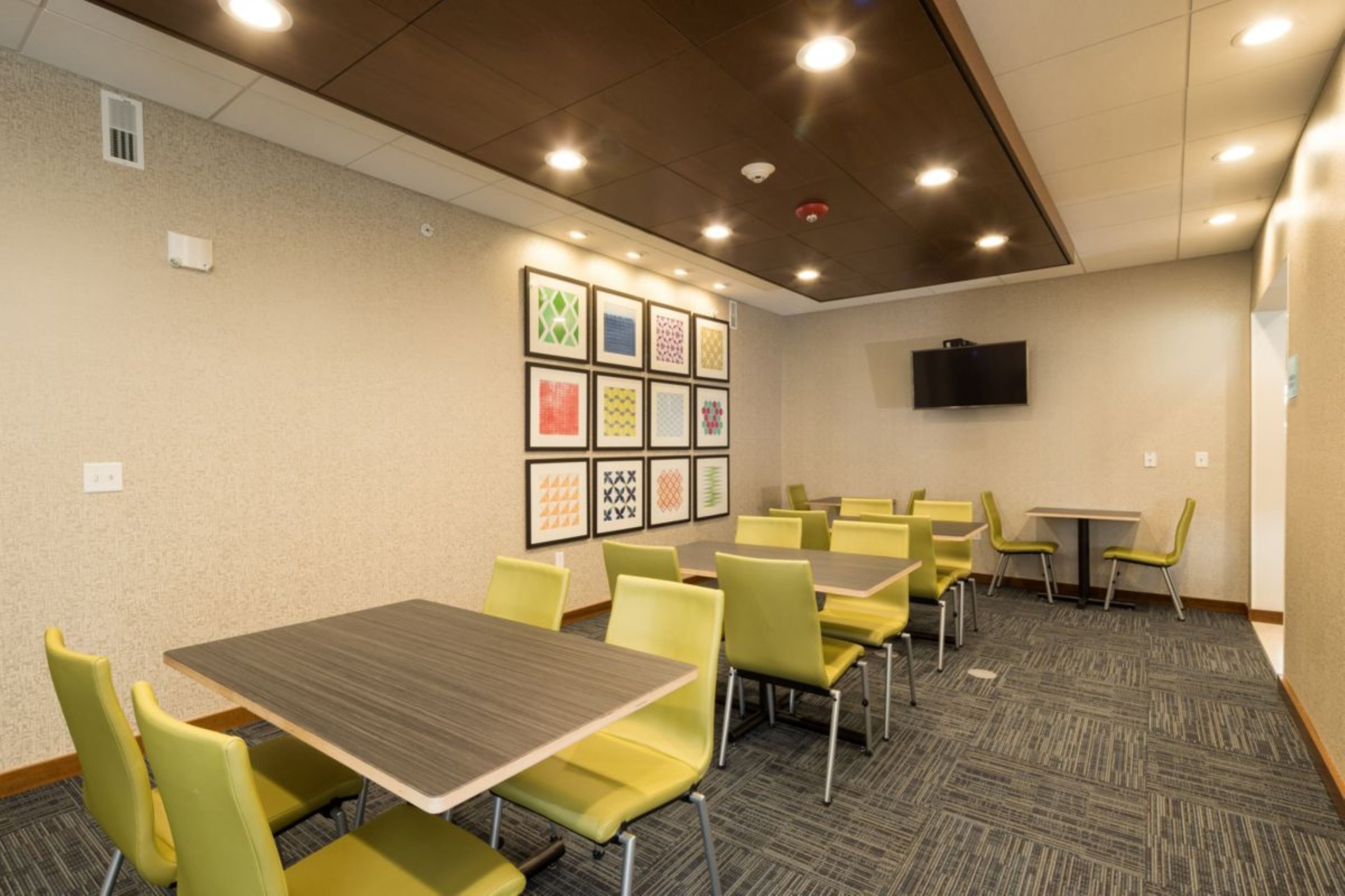 holiday inn express and suites michigan city an ihg hotel