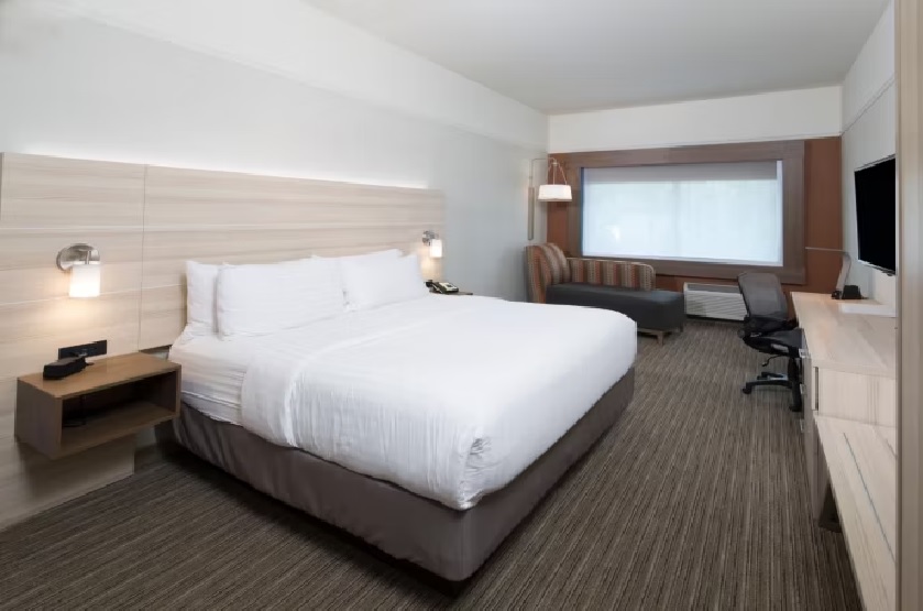 holiday inn express and suites michigan city an ihg hotel