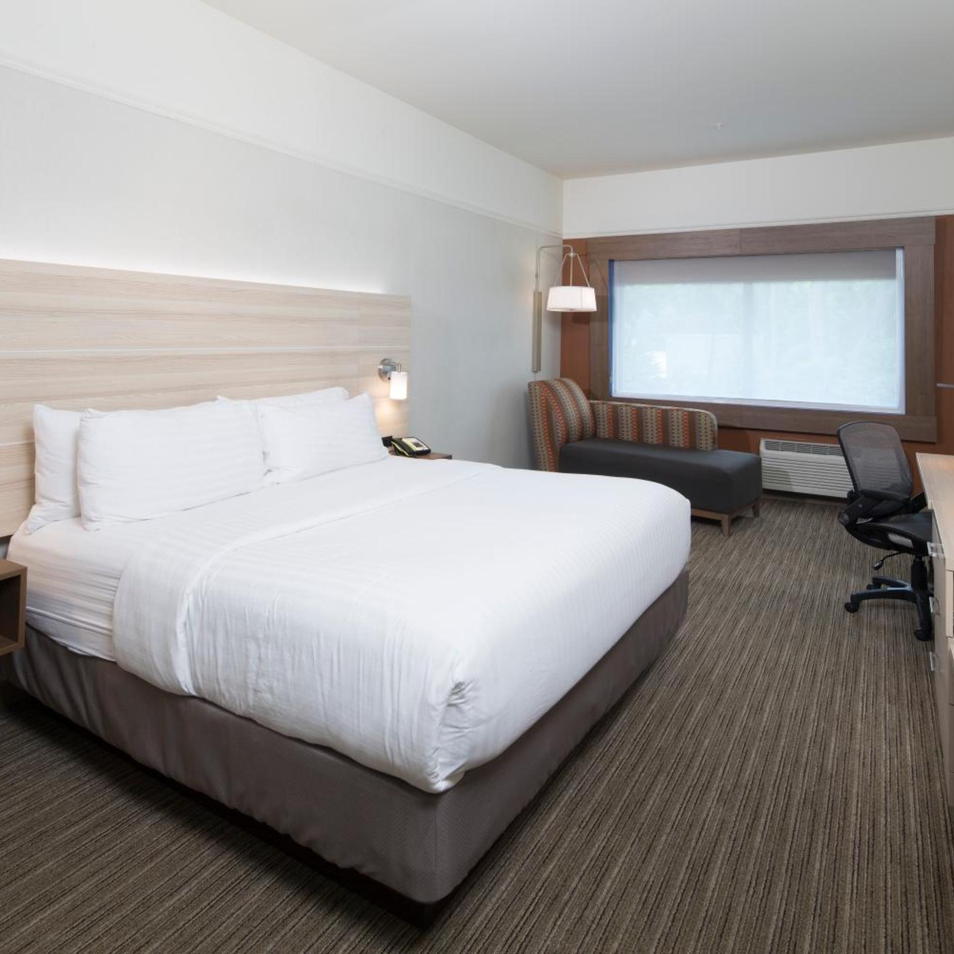holiday inn express and suites michigan city an ihg hotel