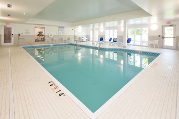 holiday inn express and suites michigan city an ihg hotel