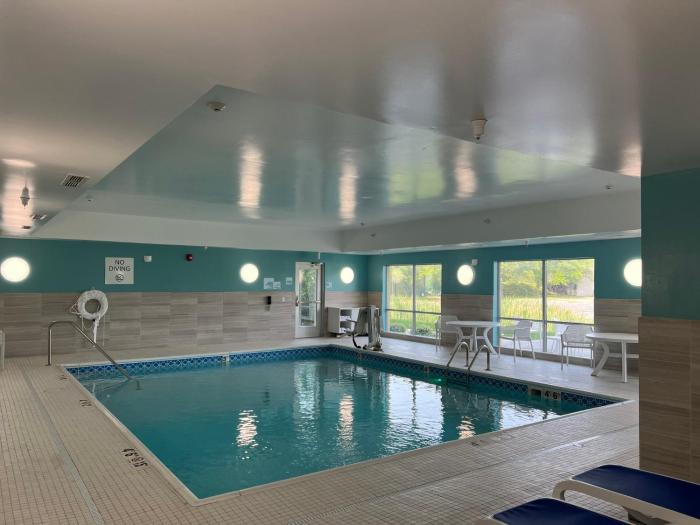 holiday inn express and suites michigan city an ihg hotel