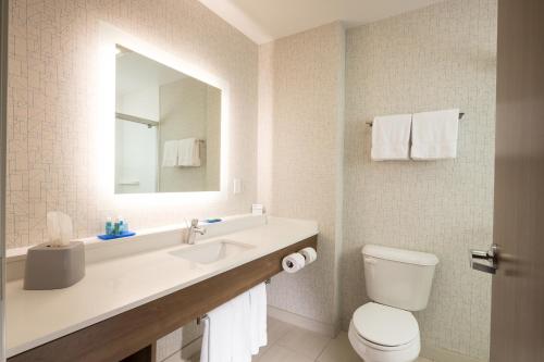 holiday inn express and suites michigan city an ihg hotel