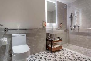the draper new york tapestry collection by hilton