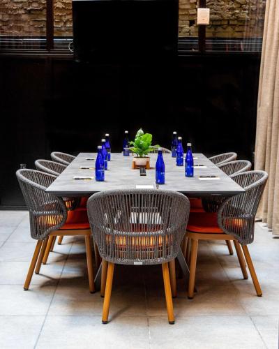the draper new york tapestry collection by hilton