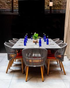 the draper new york tapestry collection by hilton