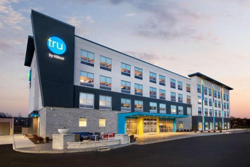 tru by hilton sharonville