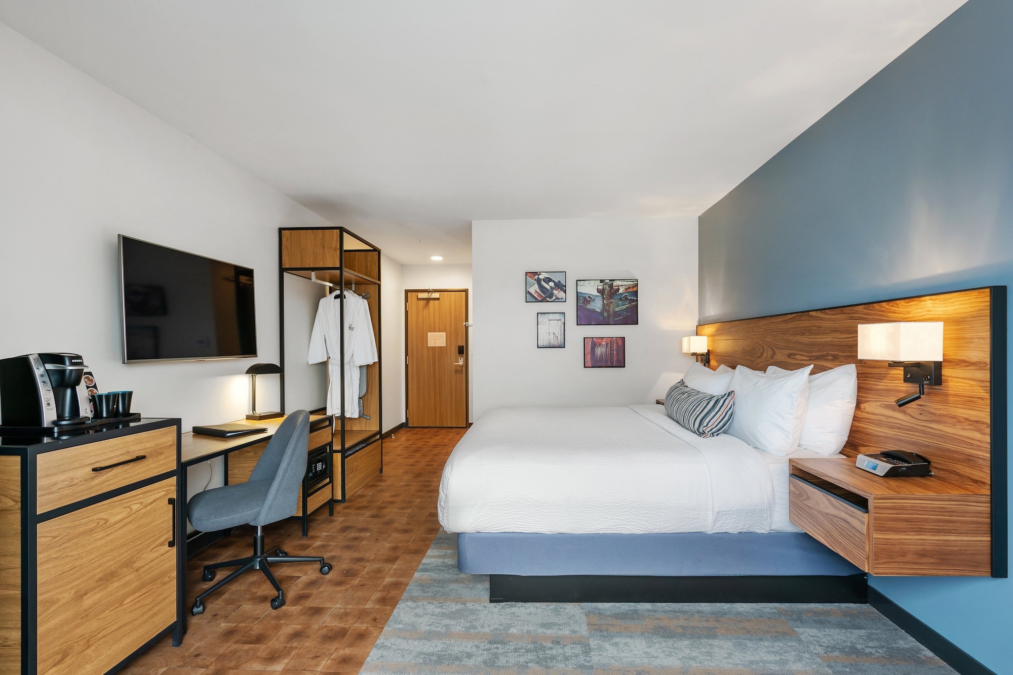 hotel indigo everett waterfront place an ihg hotel