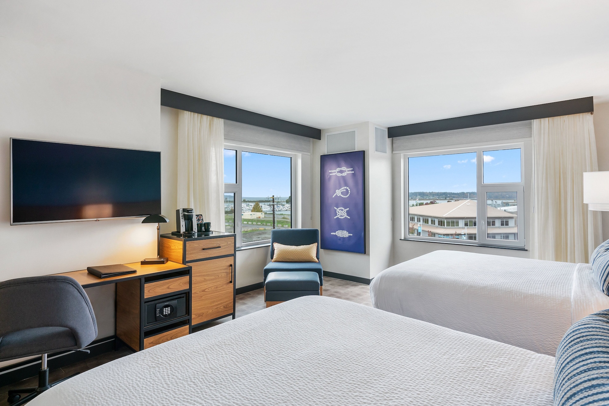 hotel indigo everett waterfront place an ihg hotel