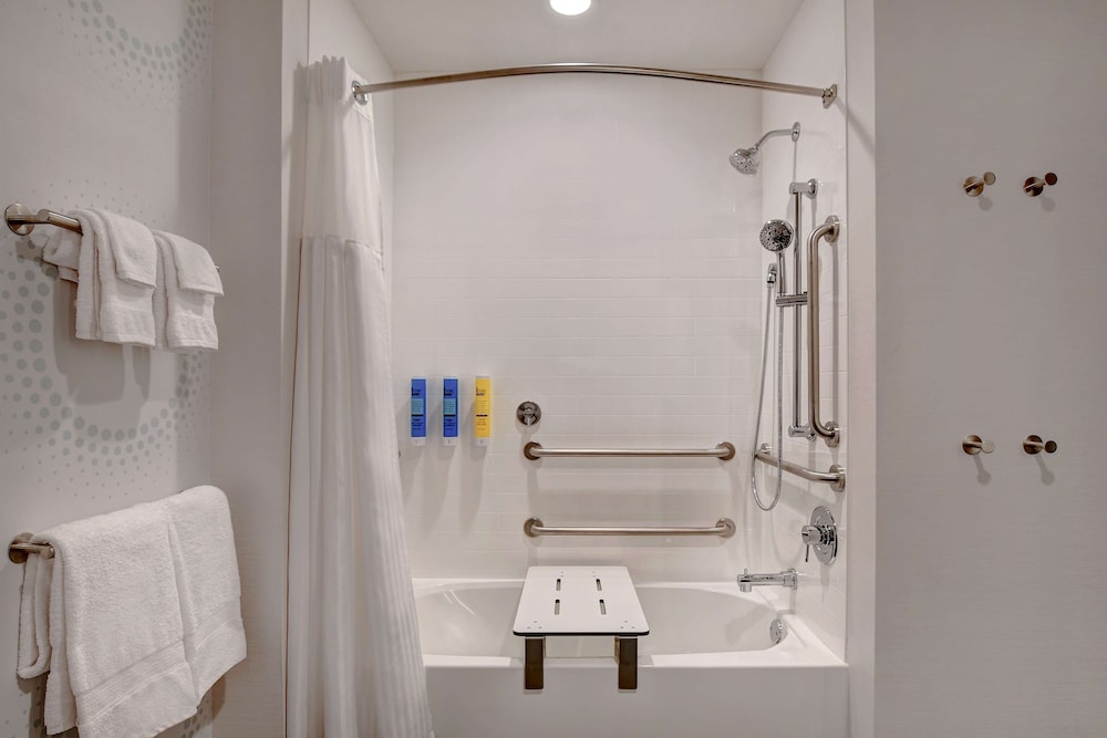 tru by hilton columbia greystone