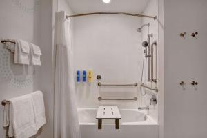 tru by hilton columbia greystone