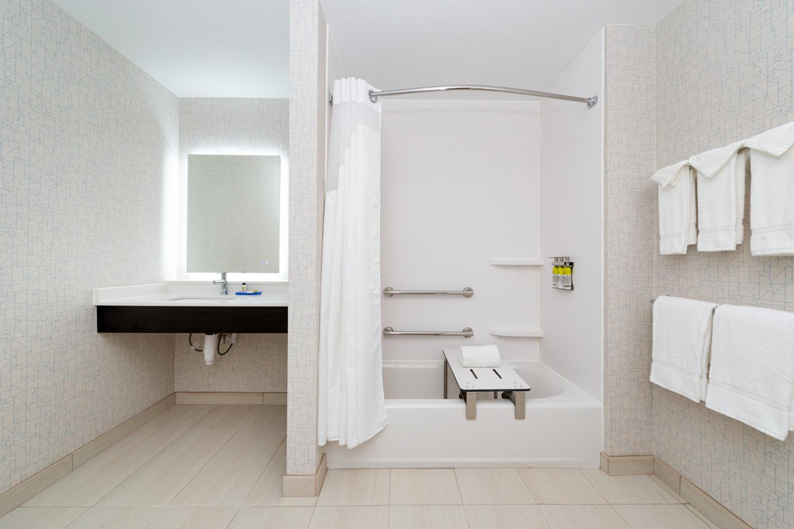 hol inn exp and suites romeoville joliet north