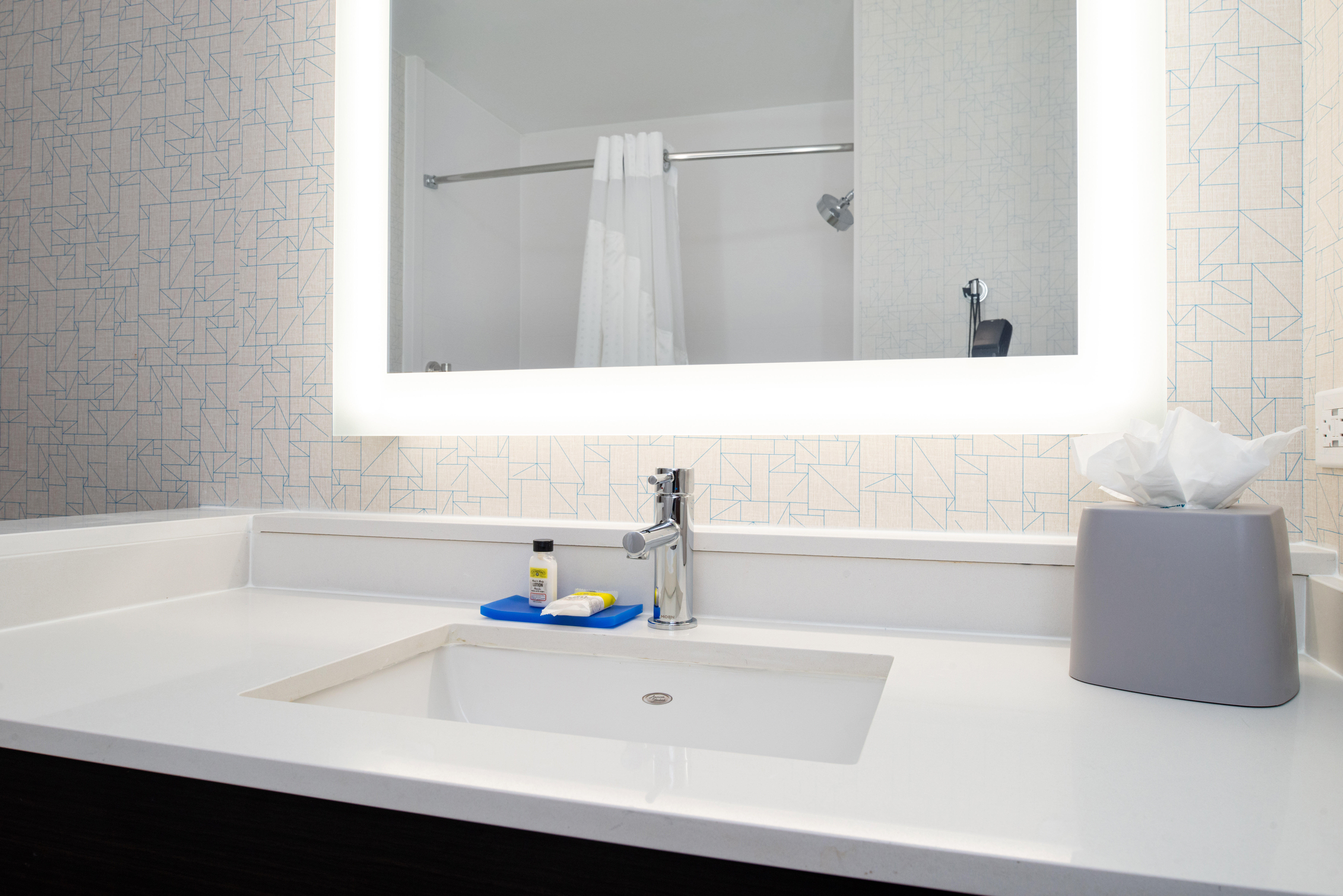 hol inn exp and suites romeoville joliet north