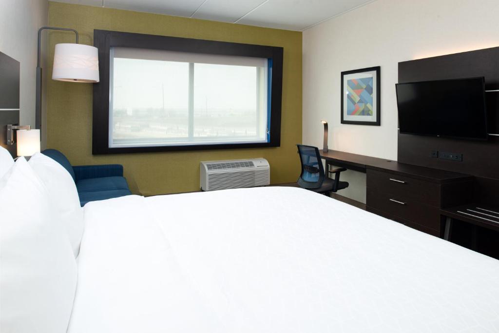 hol inn exp and suites romeoville joliet north