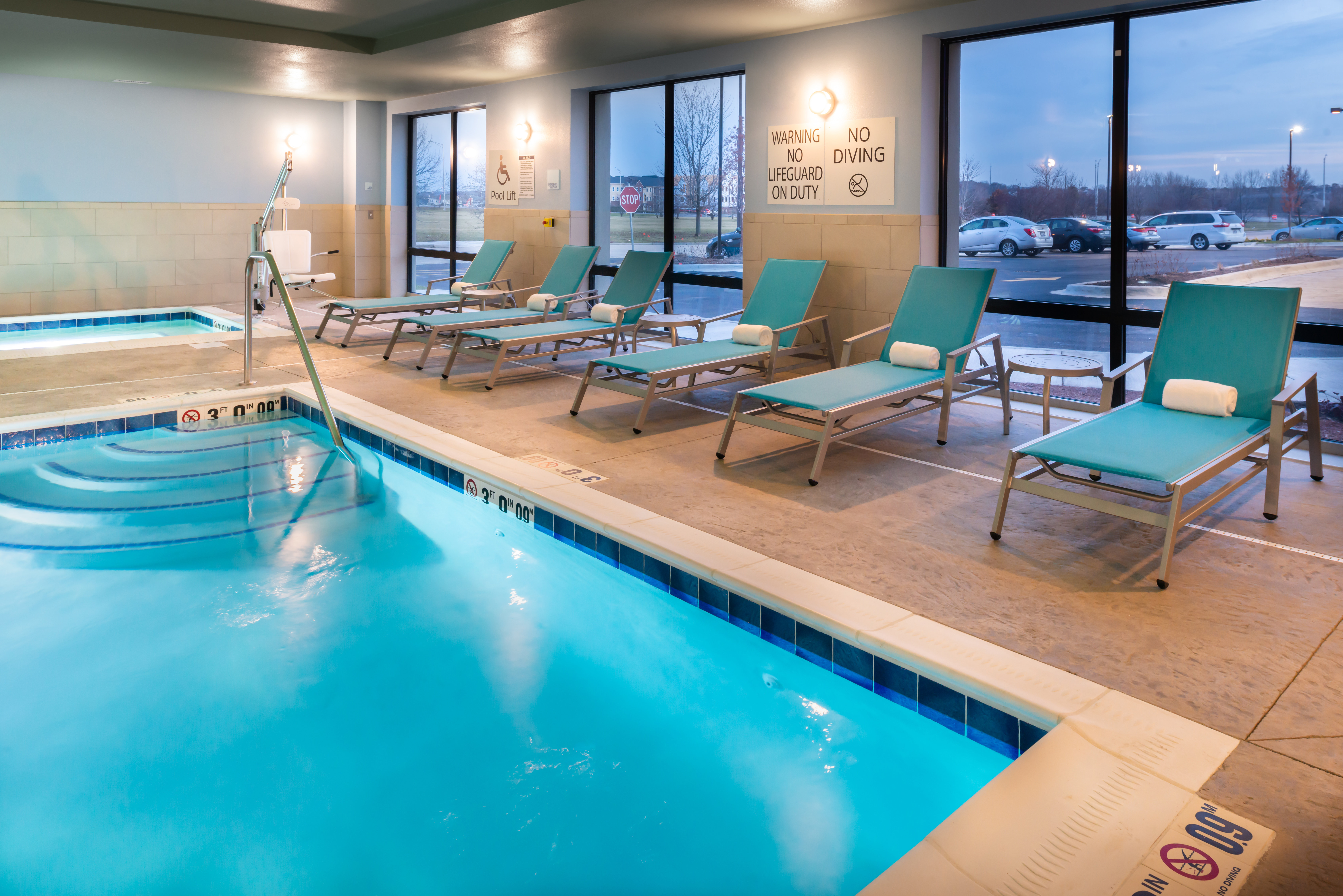 hol inn exp and suites romeoville joliet north
