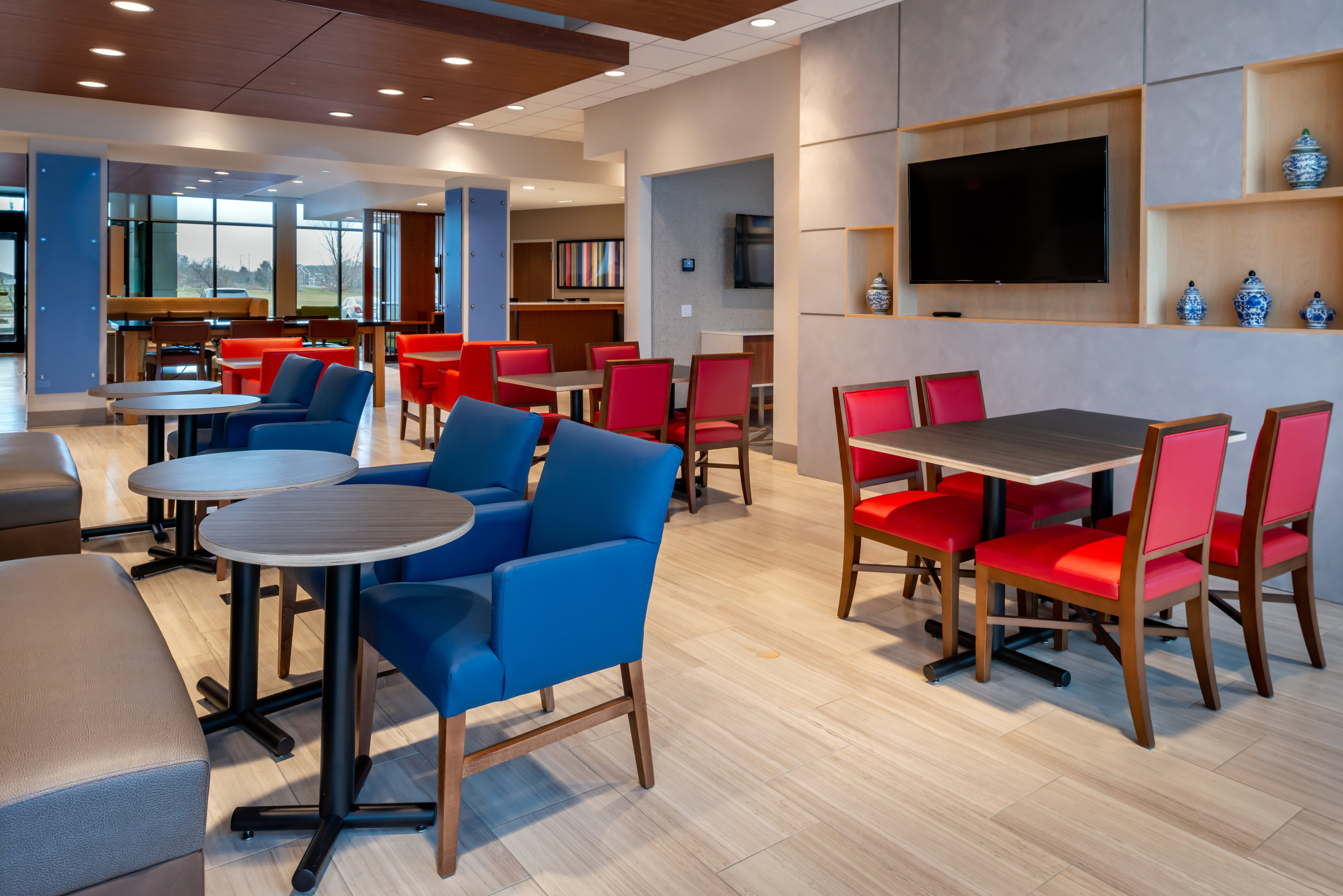 hol inn exp and suites romeoville joliet north