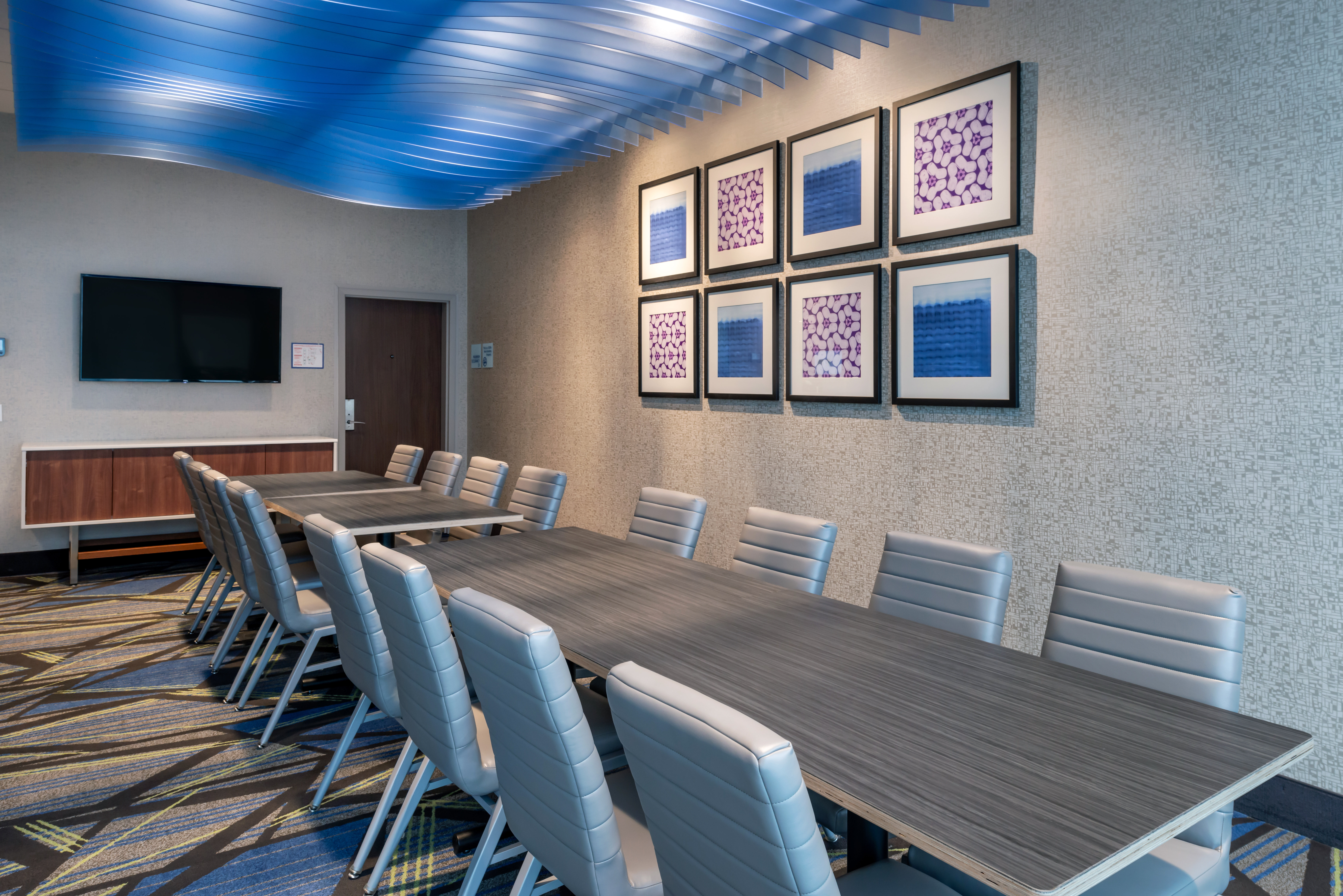 hol inn exp and suites romeoville joliet north