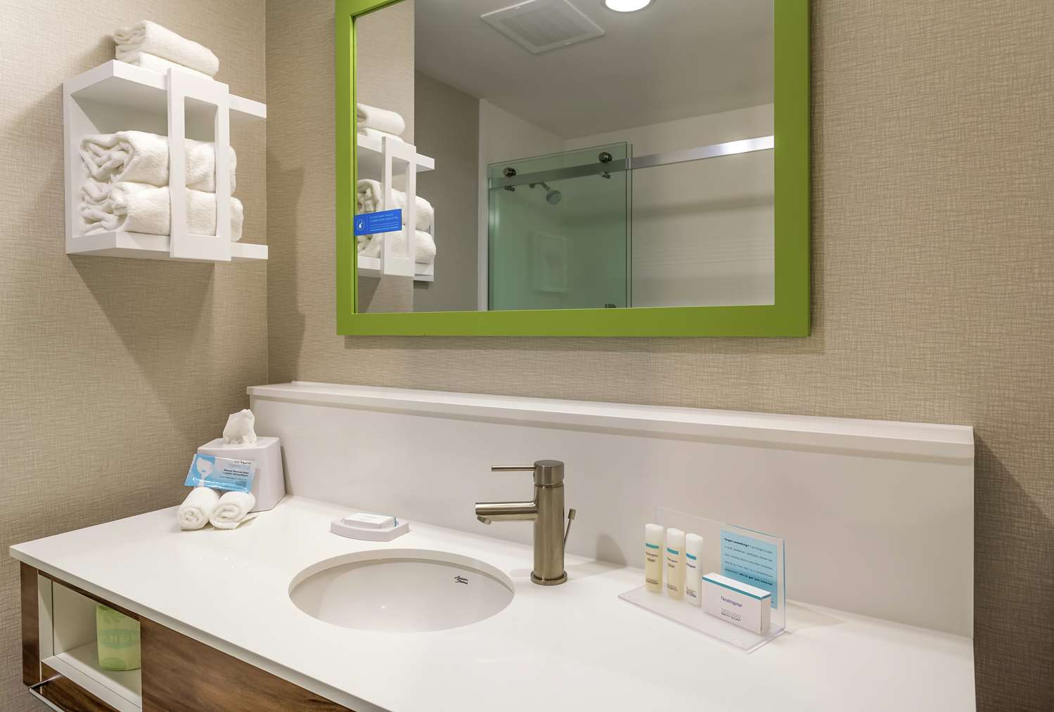 hampton inn madison