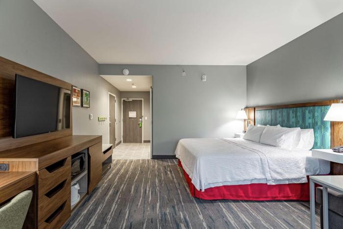hampton inn madison