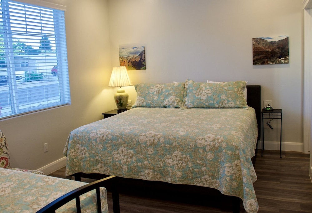 zions camp and cottages