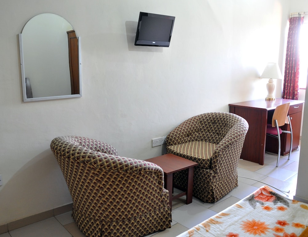 oscarpak royal hotel