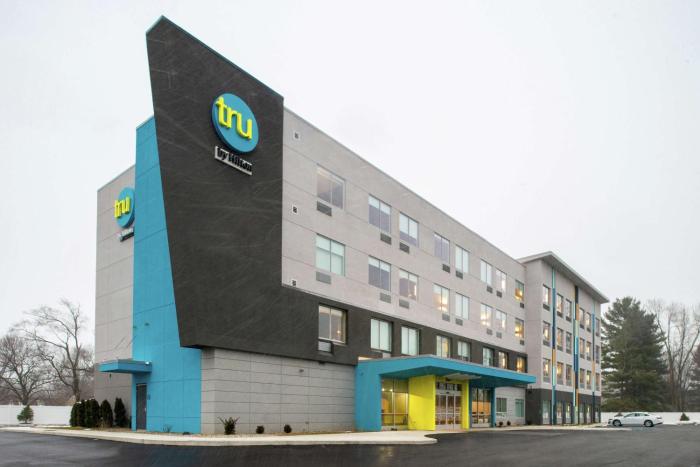 tru by hilton elkhart in