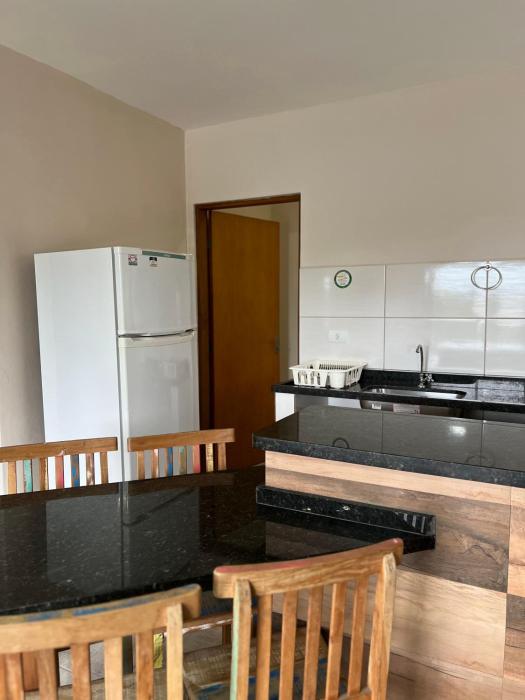 velinn pousada iguana azul