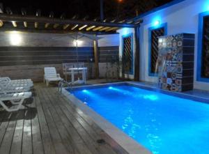 velinn pousada iguana azul