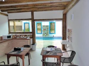 velinn pousada iguana azul