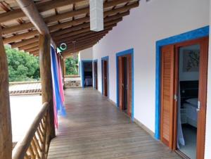 velinn pousada iguana azul