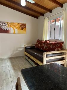 velinn pousada iguana azul