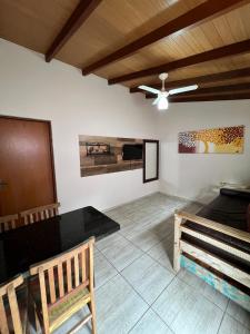 velinn pousada iguana azul