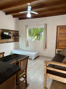 velinn pousada iguana azul