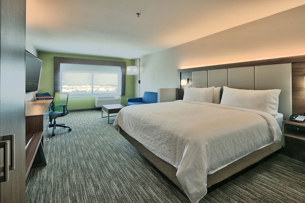 holiday inn express and suites albuquerque east an ihg hotel